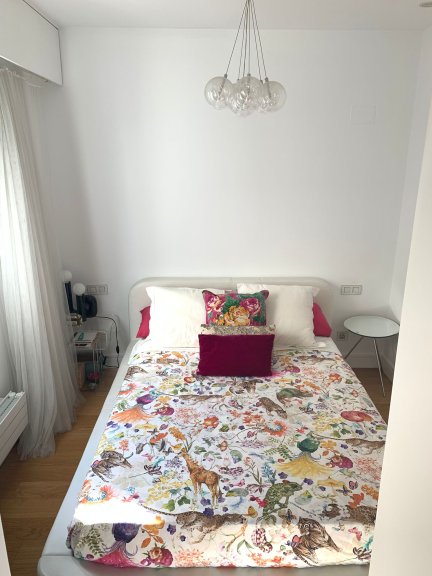 Habitación con una cama